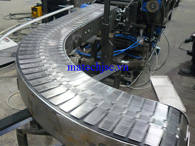 bang tai xich inox cong