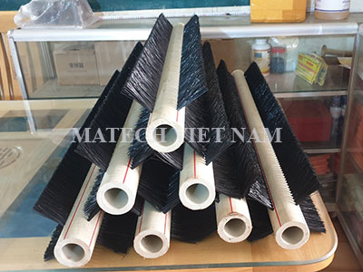 con lăn cước vệ sinh lồng máy giặt