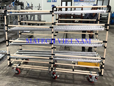 xe day lap ghep tu ong thep boc nhua va roller 4030