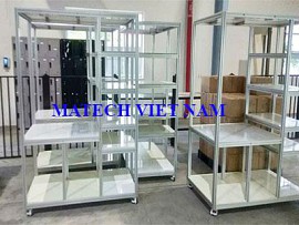 Bàn thao tác khung nhôm mặt gỗ nhựa nhiều tầng