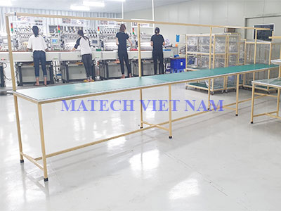 ban thao tac khung thep dai 6m