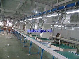 Băng tải xích treo dây chuyền sản xuất điện tử