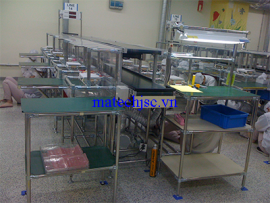 Bàn làm việc phòng sạch khung ống inox khớp nối HJ mặt PVC