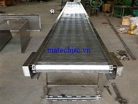 Băng tải xích con lăn inox
