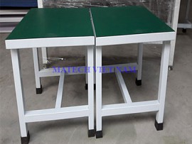 Bàn thao tác khung thép, mặt thép dán thảm ESD
