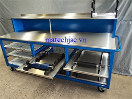 Xe đẩy để phụ tùng máy móc