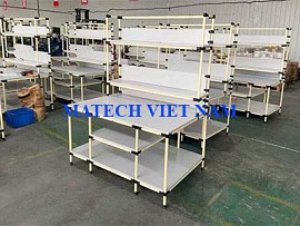 Bàn thao tác ống thép bọc nhựa nhiều tầng mặt gỗ MDF