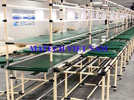 Bàn thao tác ống thép bọc nhựa có roller và mặt bàn xoay