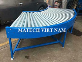 Băng tải con lăn cong khung thép sơn tĩnh điện