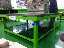 Bàn để khuôn ép nhựa phòng sạch