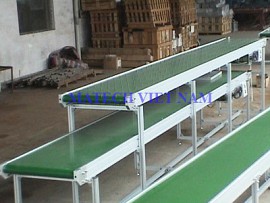 Băng tải hai tầng lệch PVC khung nhôm định hình