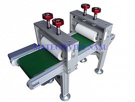 Băng tải khung nhôm Mini có con lăn ép